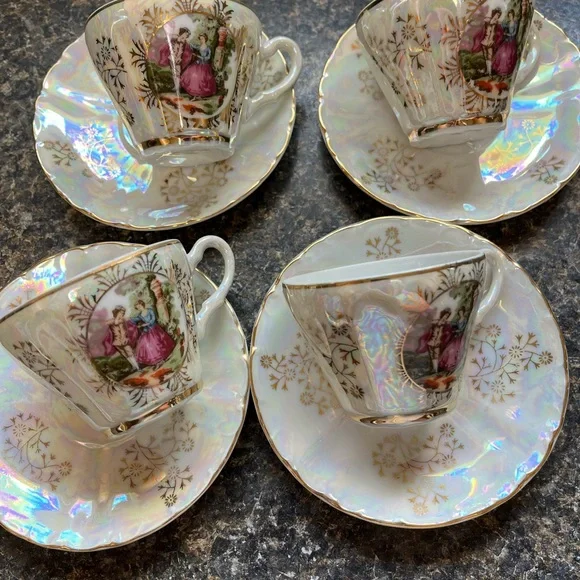 White and Gold tea set. - Picture 5 of 8